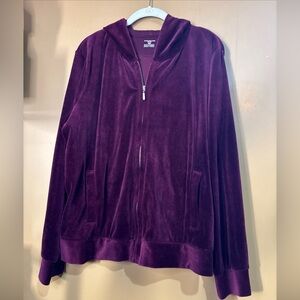 HC612. Jones Newyork Sport Full Zip Maroon velvet Jacket size 1X